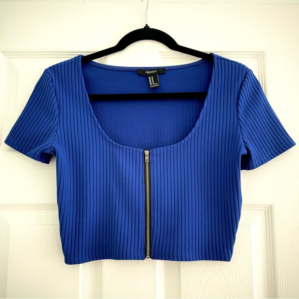 Forever 21 Royal Blue Short Sleeve Crop Top Size Medium